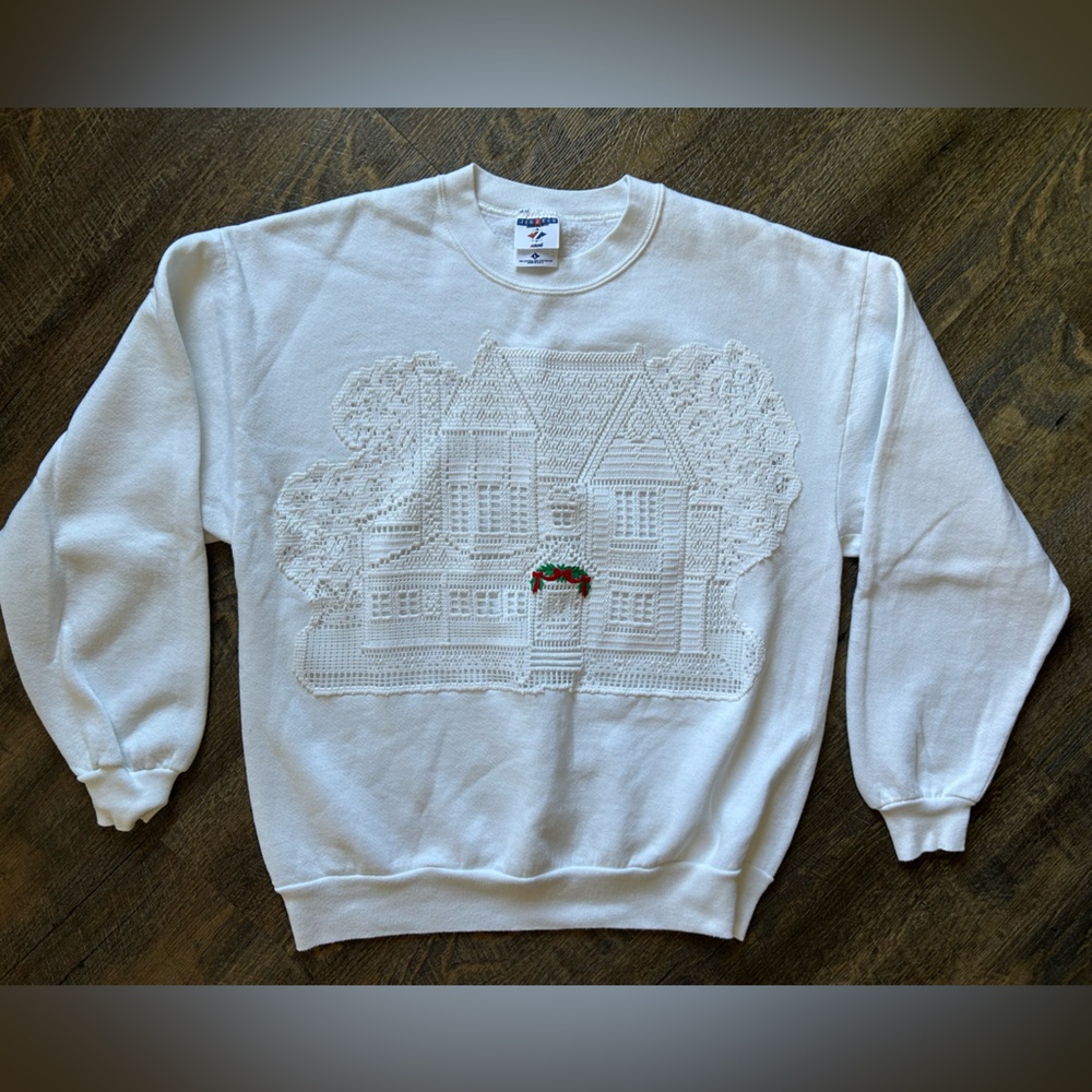 Jerzees  Christmas Embroidered Crewneck Sweatshirt
Woman’s size Large